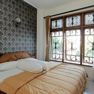 Hotel Fevytra Syariah